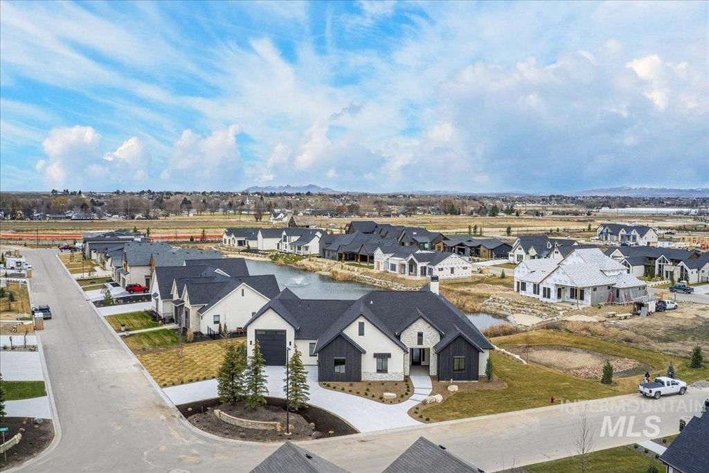 549 Joy Ave, Middleton, ID 83644 photo 3