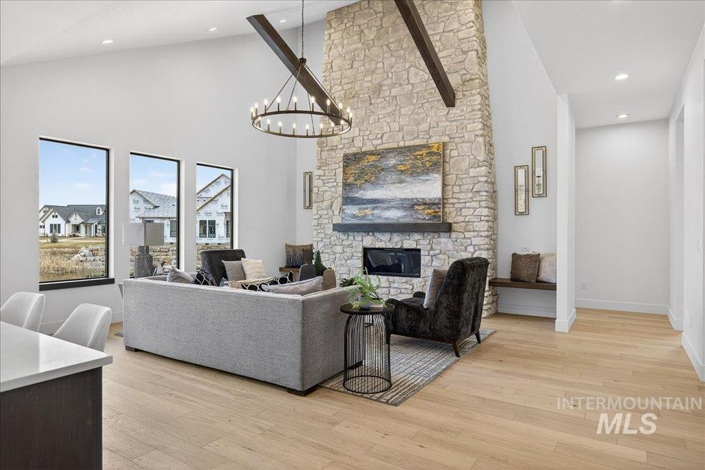 549 Joy Ave, Middleton, ID 83644 photo 9