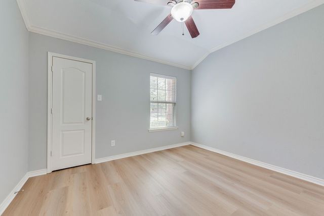 5836 Sunny Meadow Lane, Grand Prairie, TX 75052
