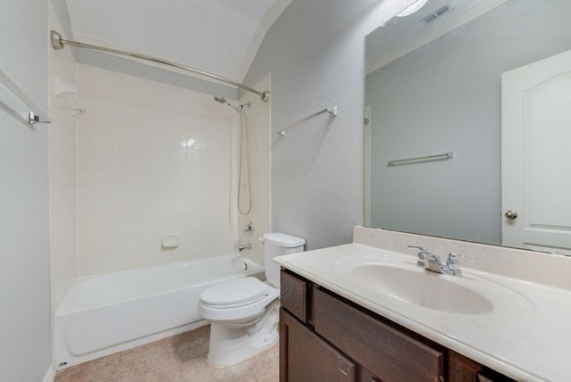 5836 Sunny Meadow Lane, Grand Prairie, TX 75052