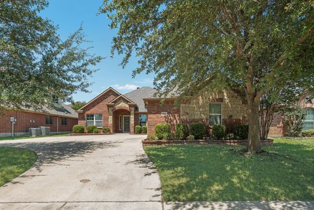 5836 Sunny Meadow Lane, Grand Prairie, TX 75052