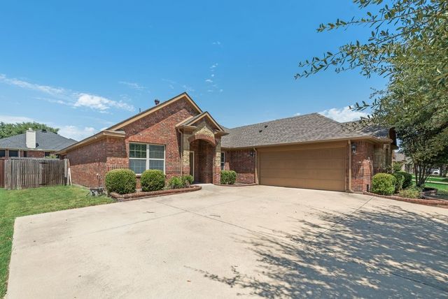 5836 Sunny Meadow Lane, Grand Prairie, TX 75052