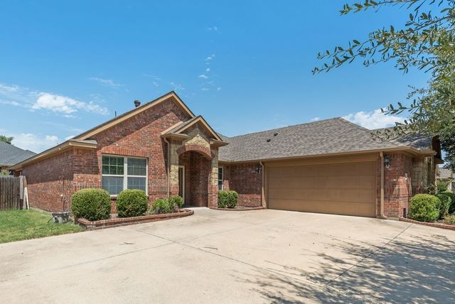 5836 Sunny Meadow Lane, Grand Prairie, TX 75052