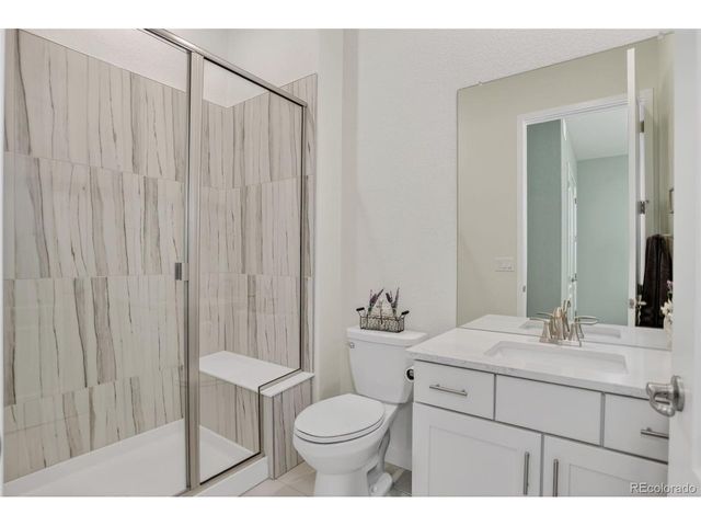 15217 Roslyn St, Thornton, CO 80602