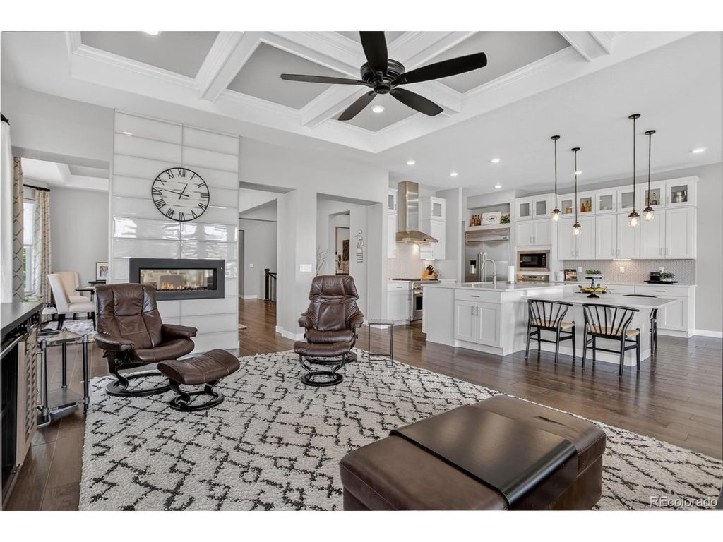 15217 Roslyn St, Thornton, CO 80602