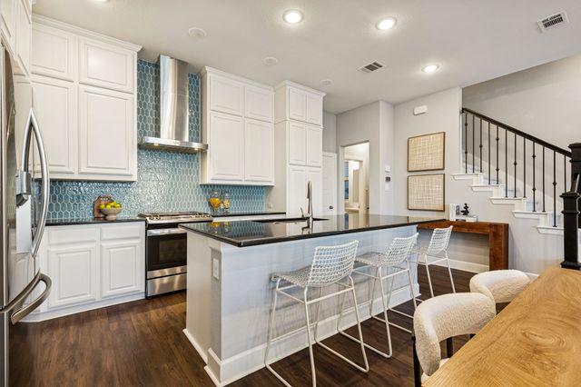 7119 Amber Grove Court, Dallas, TX 75231