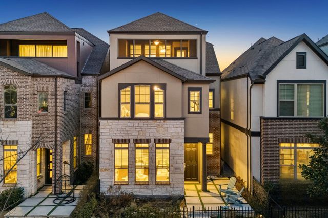 7119 Amber Grove Court, Dallas, TX 75231