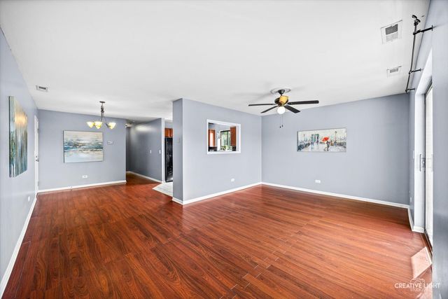 2260 Abbeywood Drive F, Lisle, IL 60532