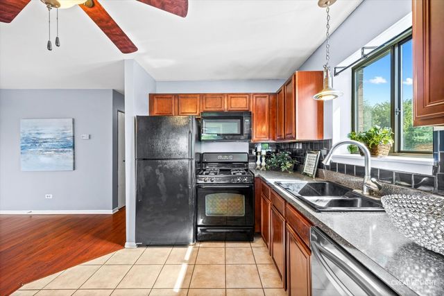 2260 Abbeywood Drive F, Lisle, IL 60532