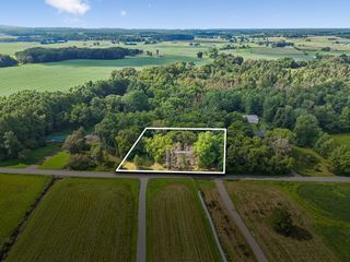 2740 Asbury Rd, Manchester, TN 37355