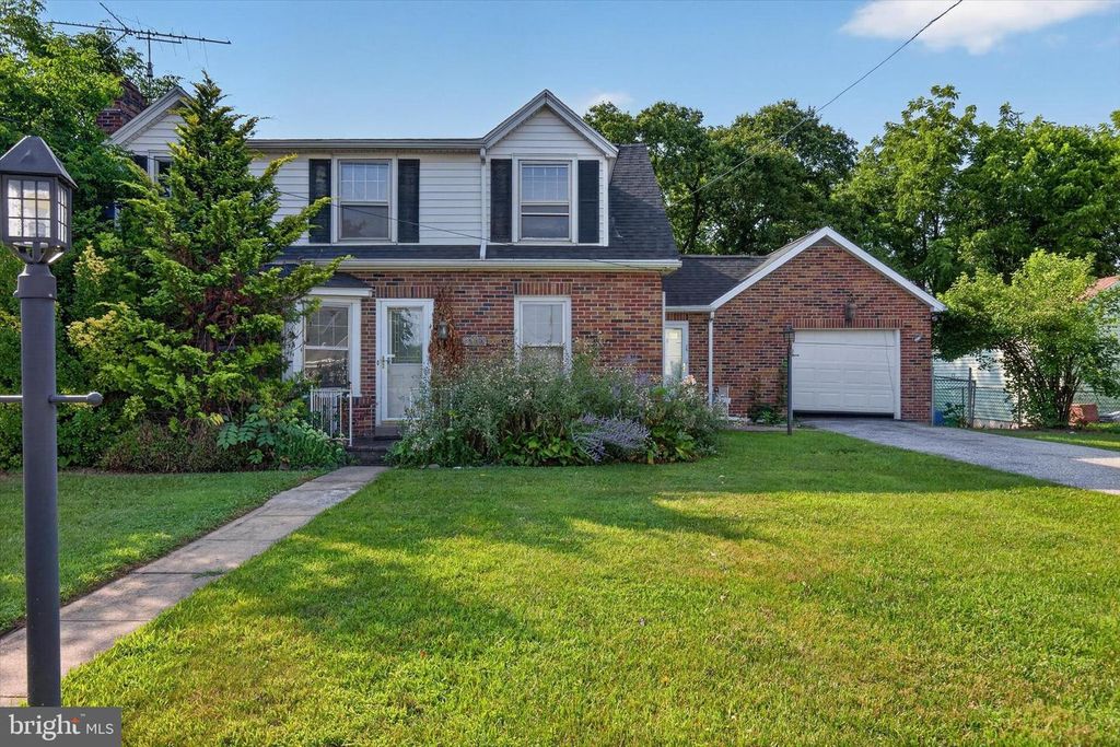 2400 CATHERINE ST, York, PA 17408