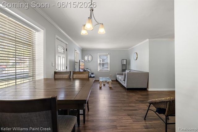 608 E Windemere Avenue, Royal Oak, MI 48073