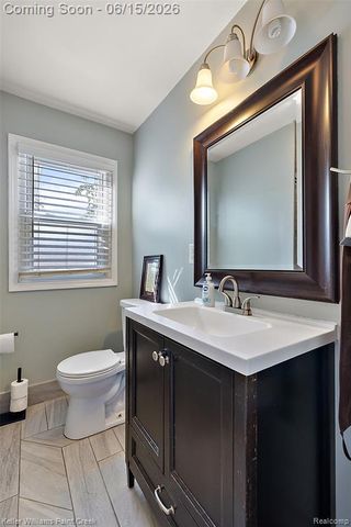 608 E Windemere Avenue, Royal Oak, MI 48073