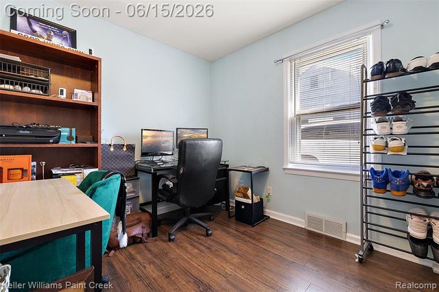 608 E Windemere Avenue, Royal Oak, MI 48073