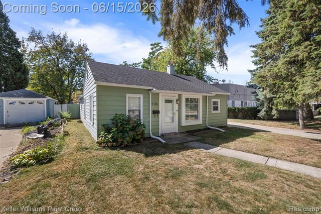 608 E Windemere Avenue, Royal Oak, MI 48073