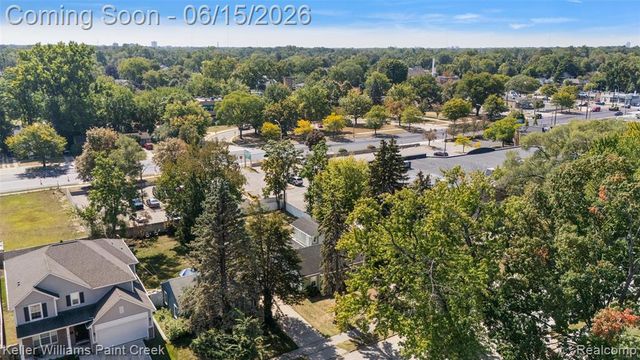 608 E Windemere Avenue, Royal Oak, MI 48073