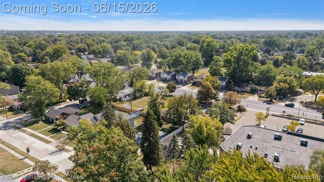 608 E Windemere Avenue, Royal Oak, MI 48073