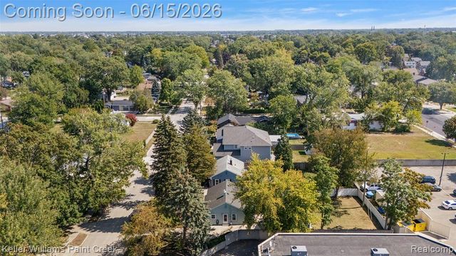 608 E Windemere Avenue, Royal Oak, MI 48073