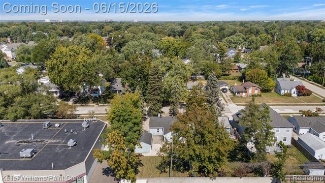 608 E Windemere Avenue, Royal Oak, MI 48073