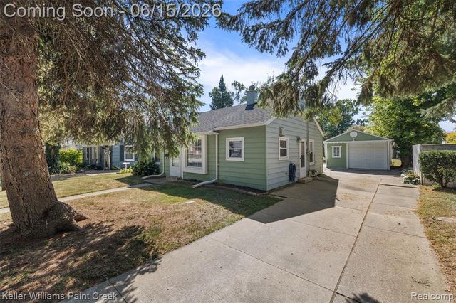 608 E Windemere Avenue, Royal Oak, MI 48073