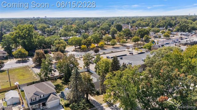 608 E Windemere Avenue, Royal Oak, MI 48073