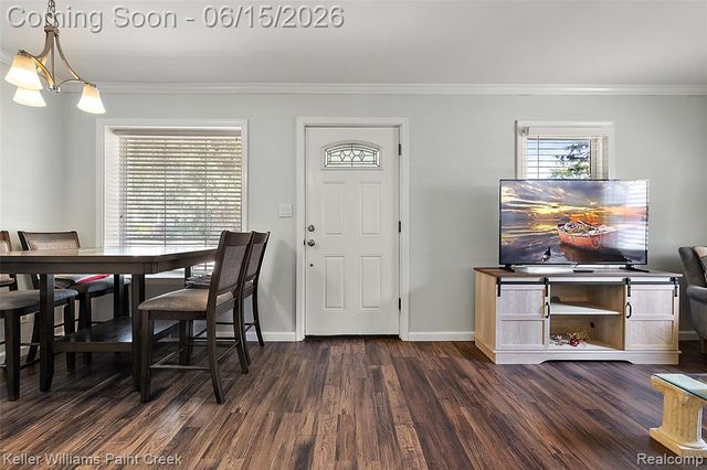 608 E Windemere Avenue, Royal Oak, MI 48073