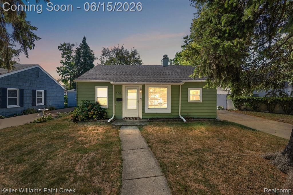 608 E Windemere Avenue, Royal Oak, MI 48073