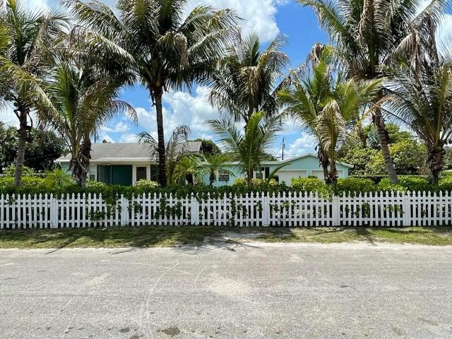 683 Mercury Street, West Palm Beach, FL 33406