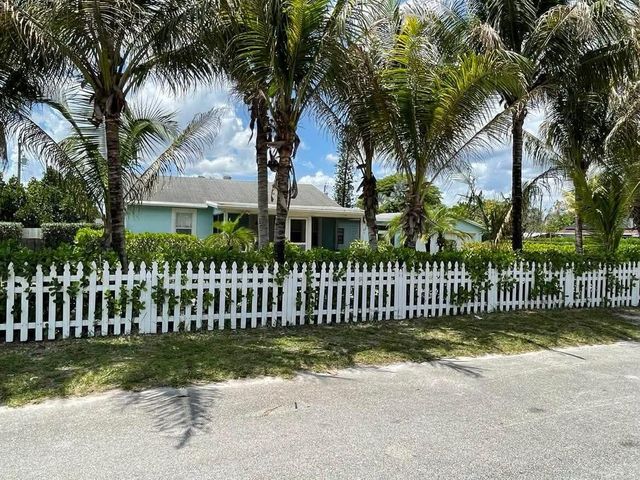 683 Mercury Street, West Palm Beach, FL 33406