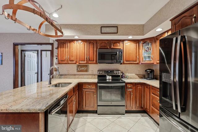 3 CANDLE CT, Shamong, NJ 08088