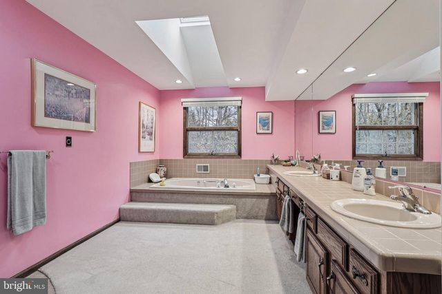 3 CANDLE CT, Shamong, NJ 08088