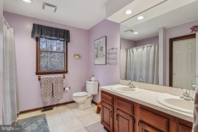 3 CANDLE CT, Shamong, NJ 08088