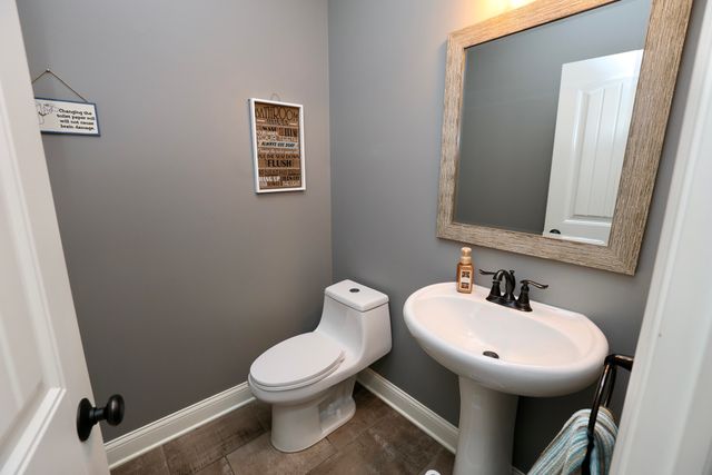 10052 Pearwood Drive, St. John, IN 46373