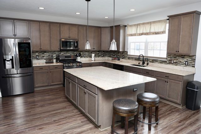 10052 Pearwood Drive, St. John, IN 46373