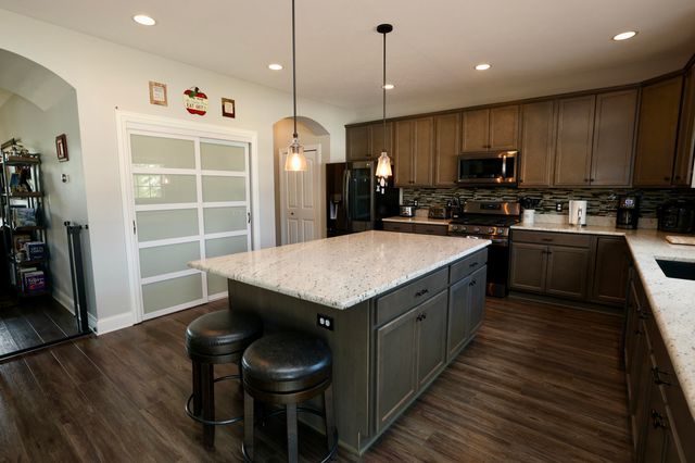 10052 Pearwood Drive, St. John, IN 46373