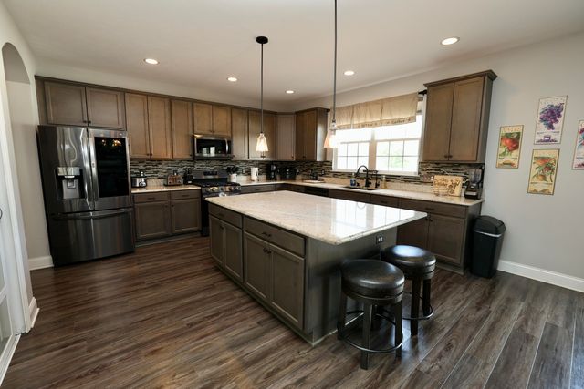 10052 Pearwood Drive, St. John, IN 46373