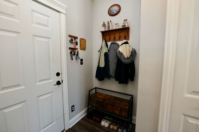 10052 Pearwood Drive, St. John, IN 46373