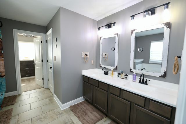 10052 Pearwood Drive, St. John, IN 46373