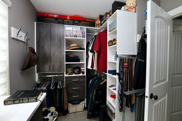 10052 Pearwood Drive, St. John, IN 46373