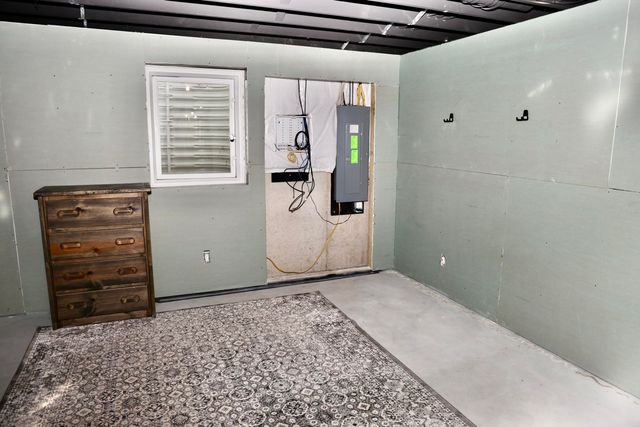 10052 Pearwood Drive, St. John, IN 46373