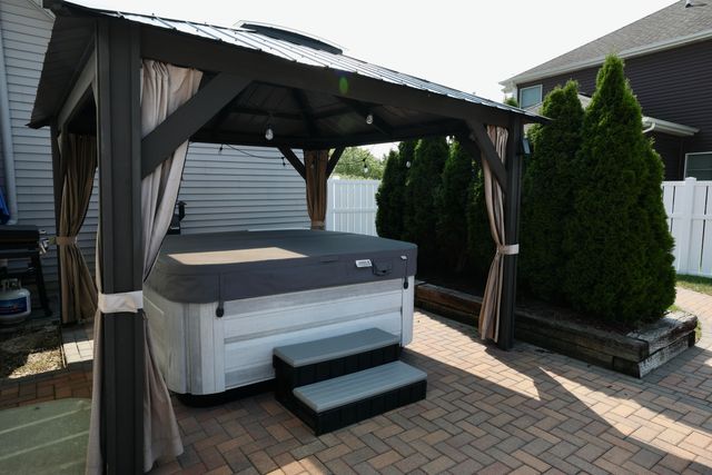 10052 Pearwood Drive, St. John, IN 46373