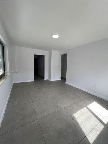 963 NW 5th St 1, Miami, FL 33128