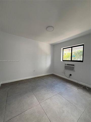 963 NW 5th St 1, Miami, FL 33128