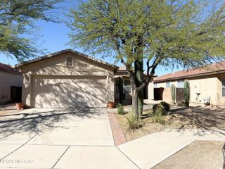 10449 E Bridgeport Street, Tucson, AZ 85747