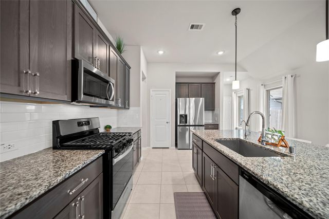 32018 Towering Birch Trail, Conroe, TX 77385