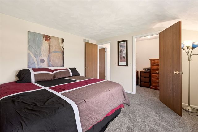 872 Joylene Drive, Webster, NY 14580