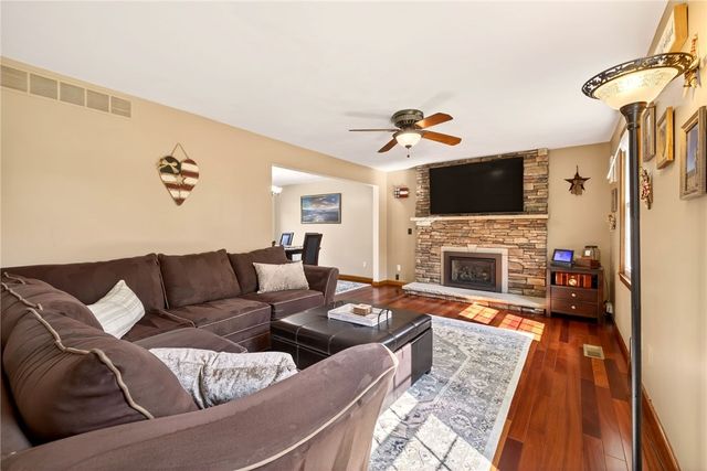 872 Joylene Drive, Webster, NY 14580