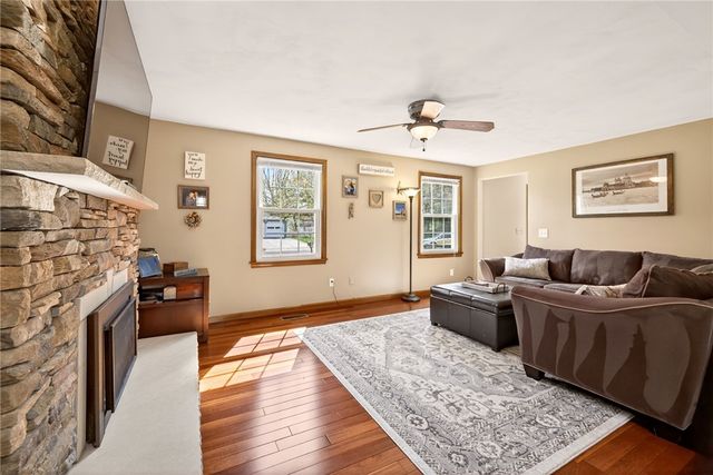 872 Joylene Drive, Webster, NY 14580