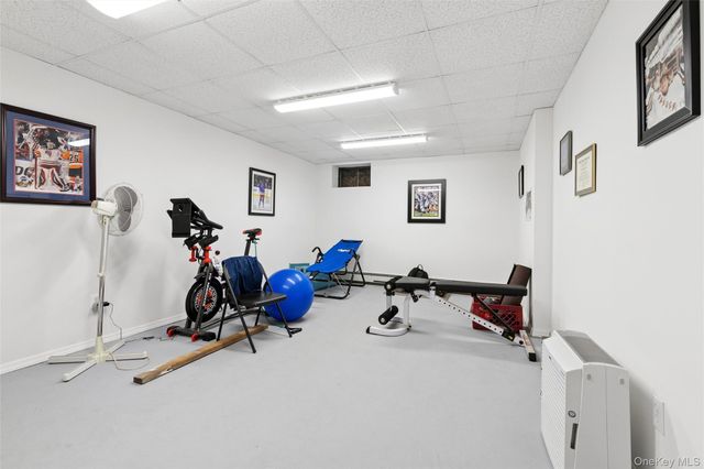 9 Village Drive, Medford, NY 11763