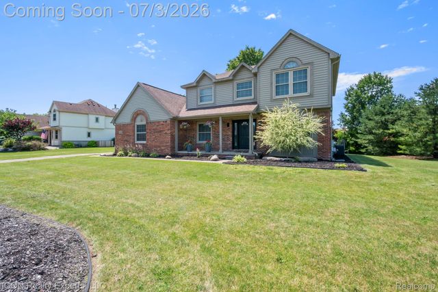 11016 Pembrooke Circle, Green Oak Township, MI 48178